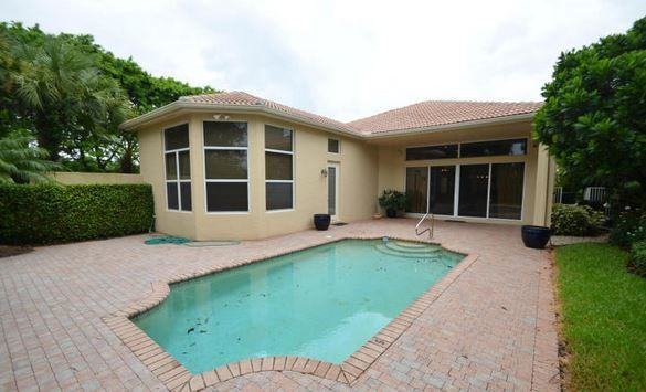 7911 Villa D Este Way - Photo 2 of 6