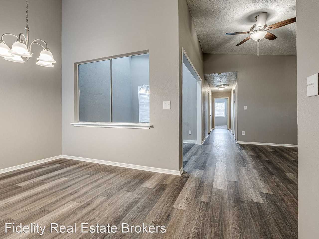 7809 S Douglas Ave - Photo 2 of 24