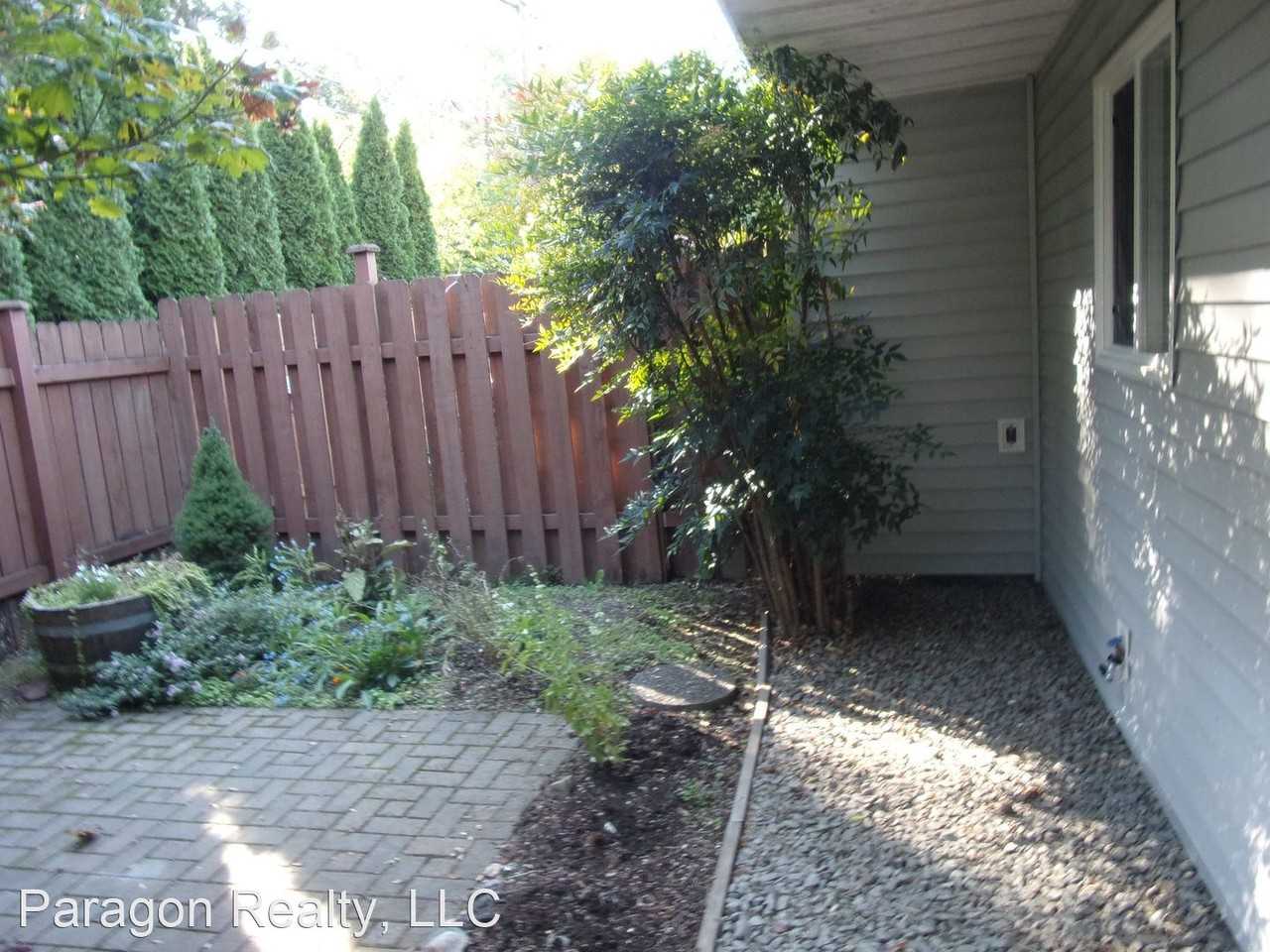 3303/3305 SW Chintimini Ave. - Photo 3 of 13