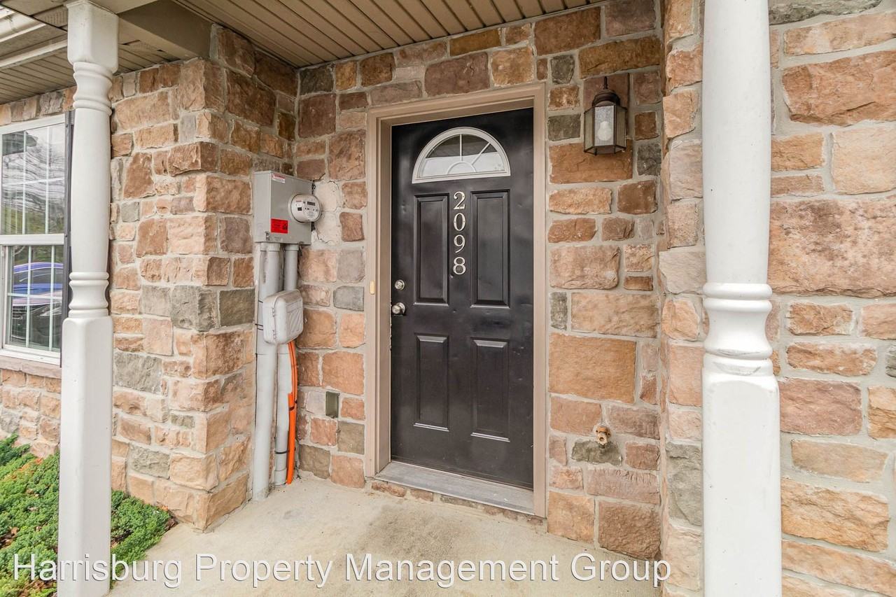 2098 Market Street Ext - Photo 2 of 25