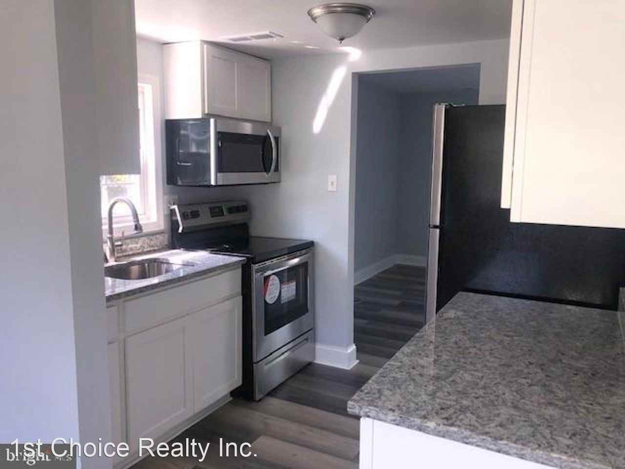 8535 Neptune Dr - Photo 3 of 4