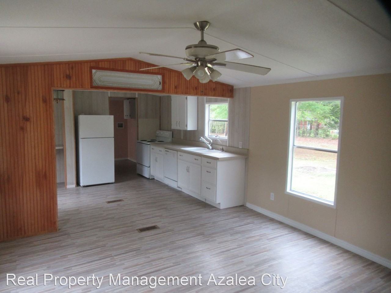 10651 Kings Ct - Photo 3 of 15