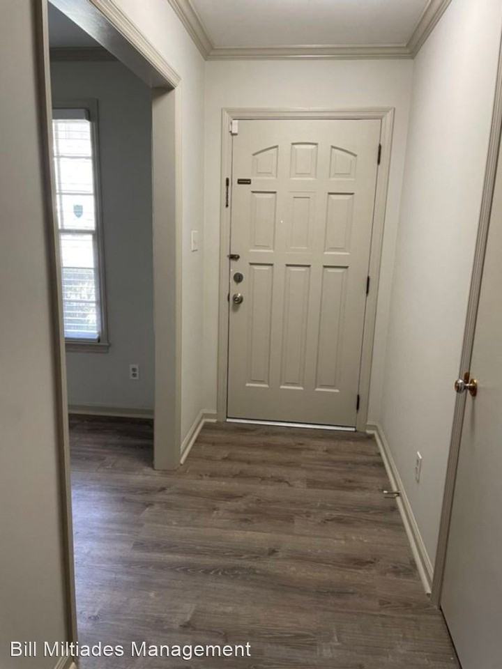 1517 Queensbury St - Photo 3 of 26