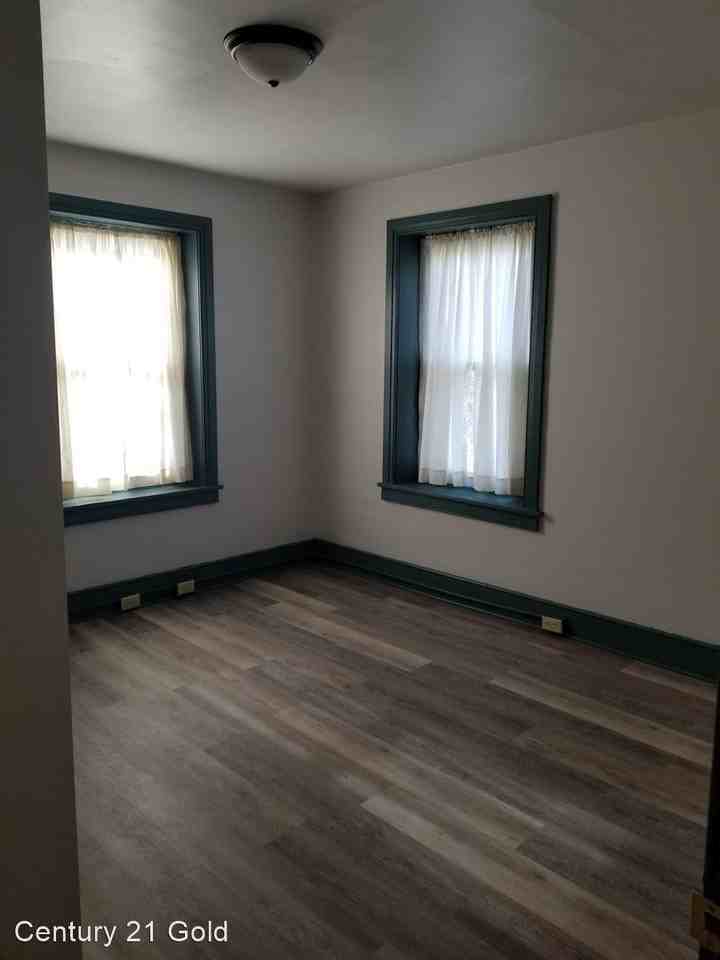 3196 Bernville Rd - Photo 3 of 13