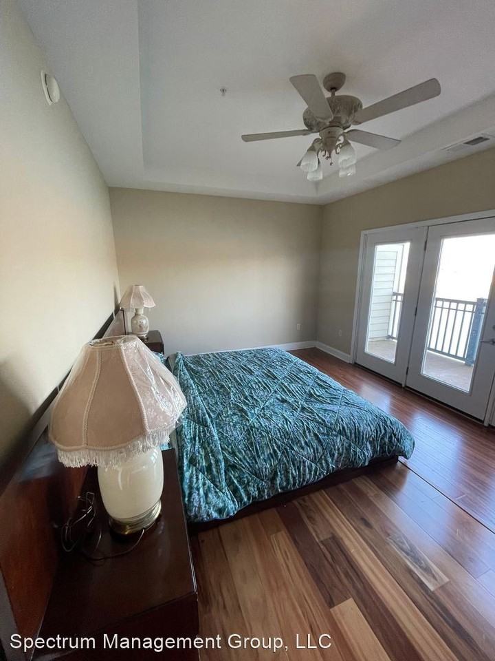 342 Sandpiper Ln - Photo 2 of 18