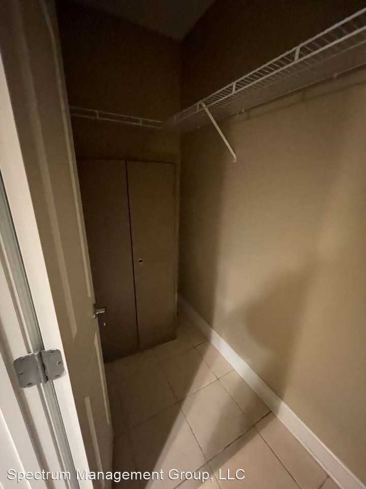 342 Sandpiper Ln - Photo 3 of 18