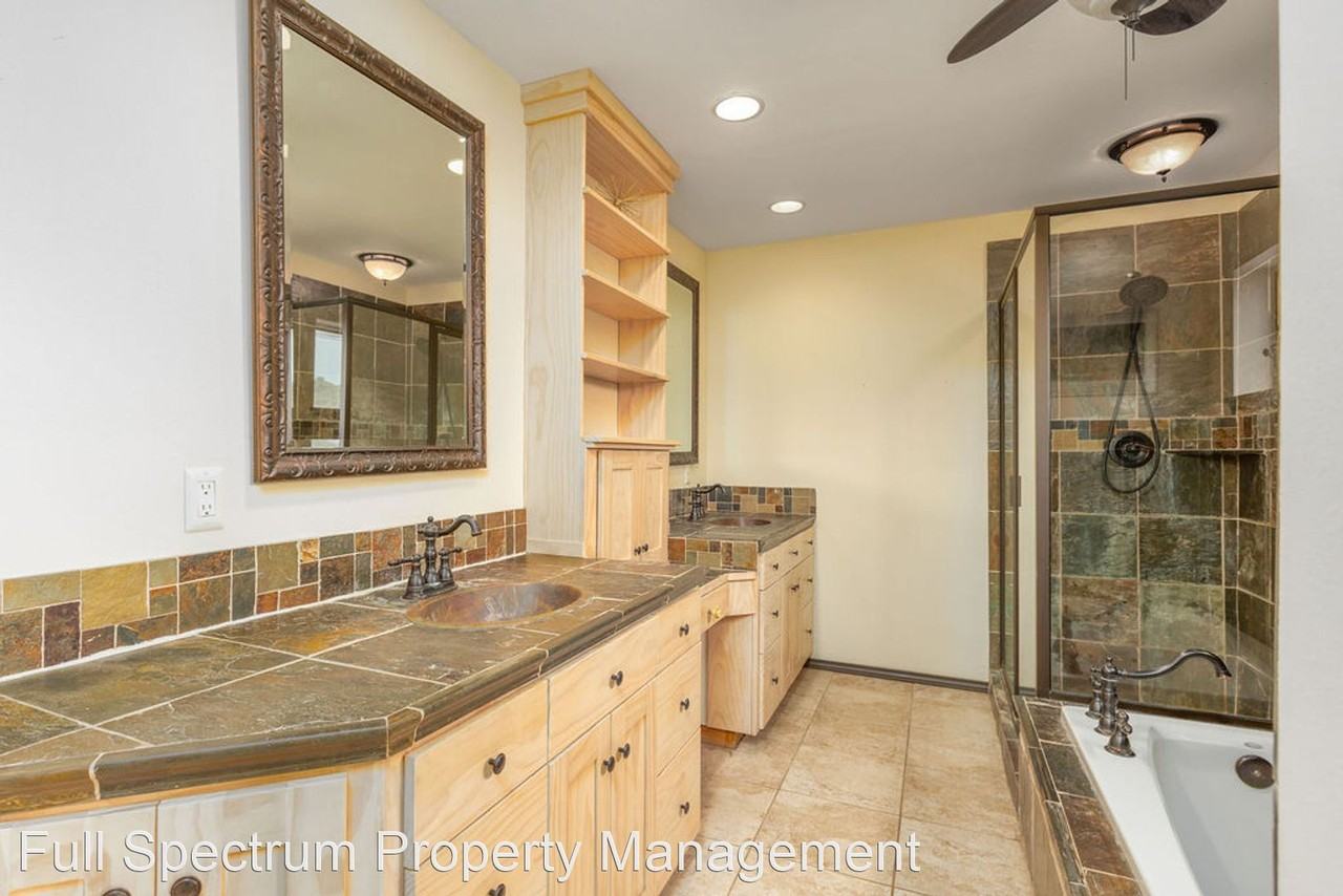 212 Sisterdale Rd - Photo 2 of 32