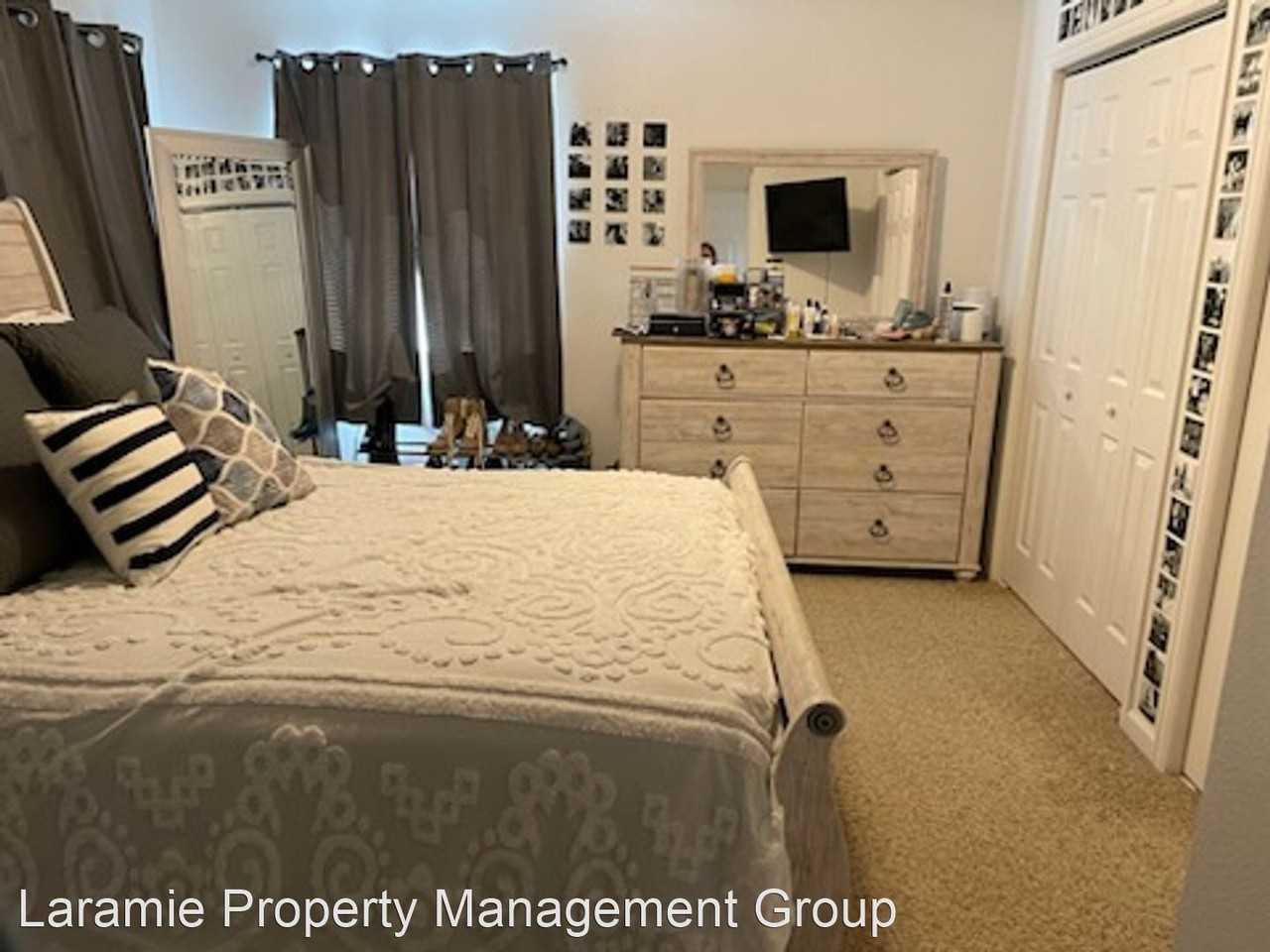 657 N 14th St - Photo 3 of 7