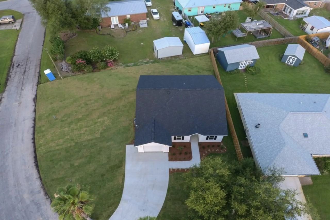 105 Howard Ct - Photo 3 of 16