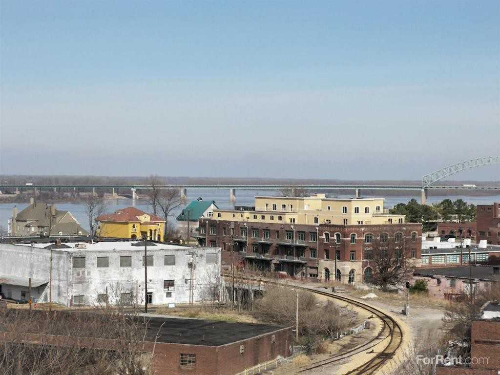 Central Station - Photo 3 of 19