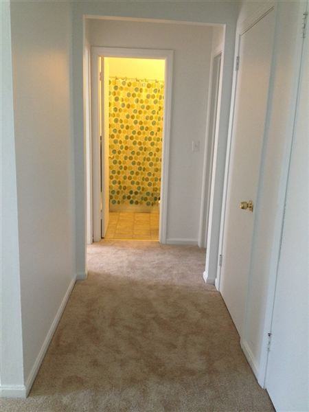 Mohegan Commons - Photo 3 of 9