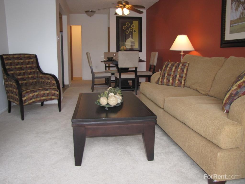 Ridgewood Apartments - Photo 3 of 14