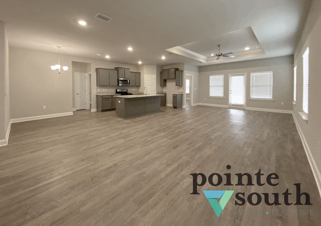 31436 Memphis Loop - Photo 3 of 20