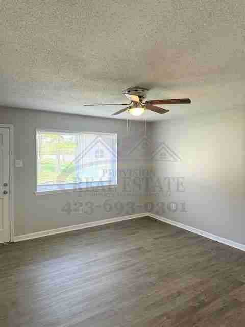 4991 N Lee Hwy - Photo 2 of 14