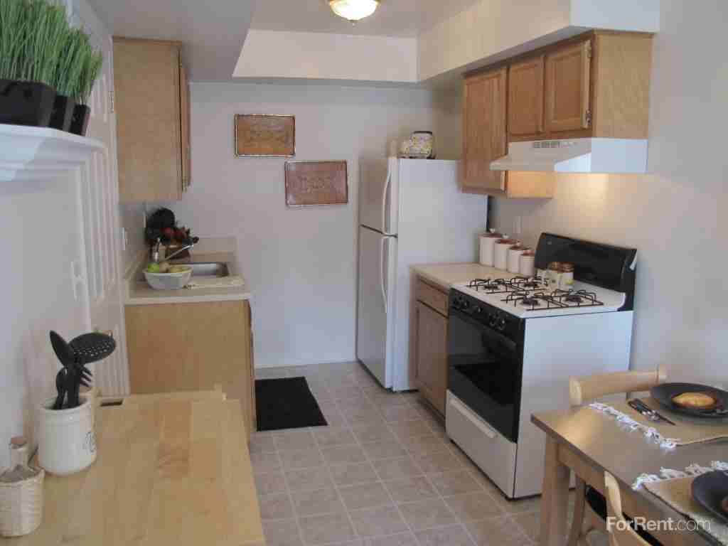 The Hamptons of Brownstown - Photo 3 of 16