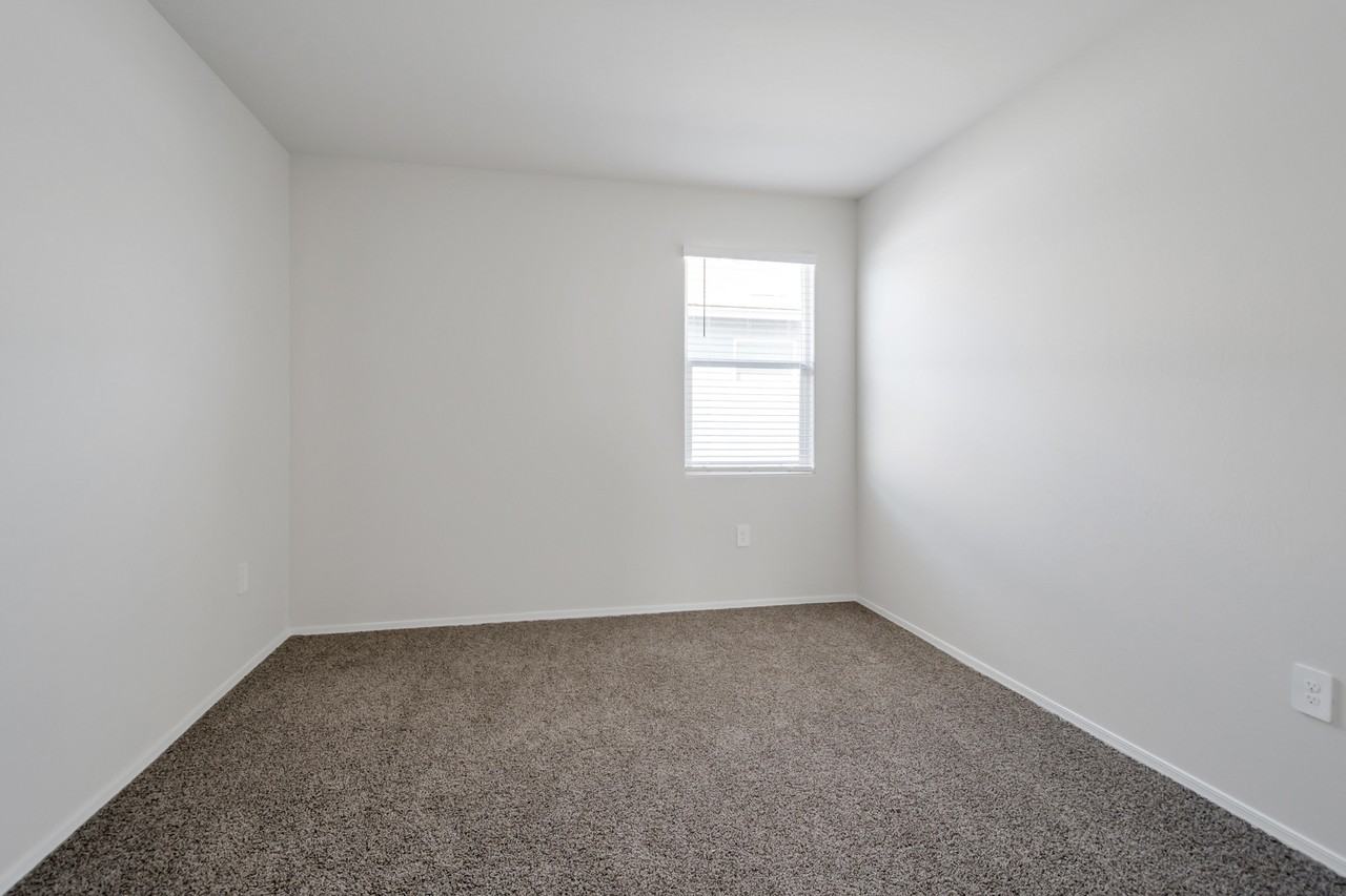 4655 W Basil Ave - Photo 7 of 15