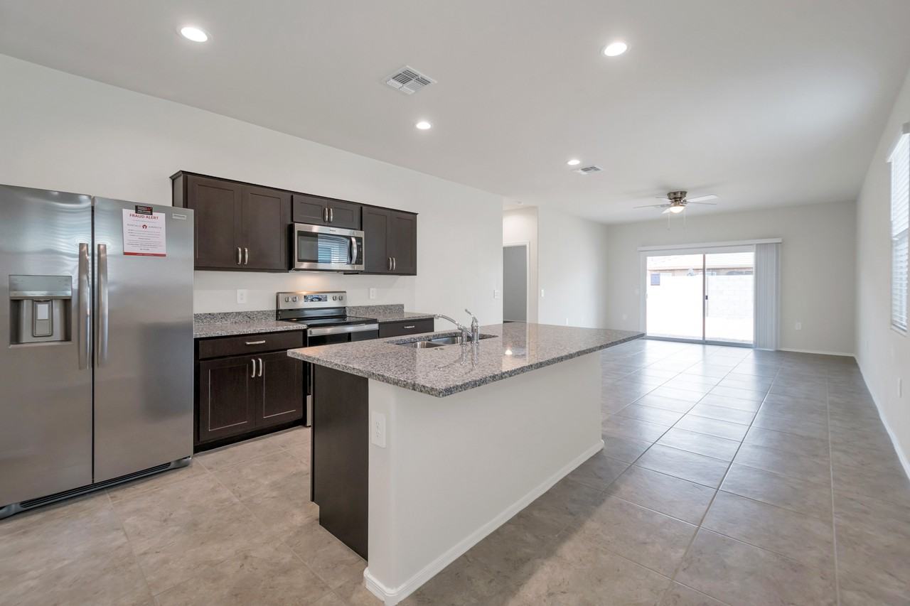 35408 W San Alvarez Ave - Photo 2 of 15