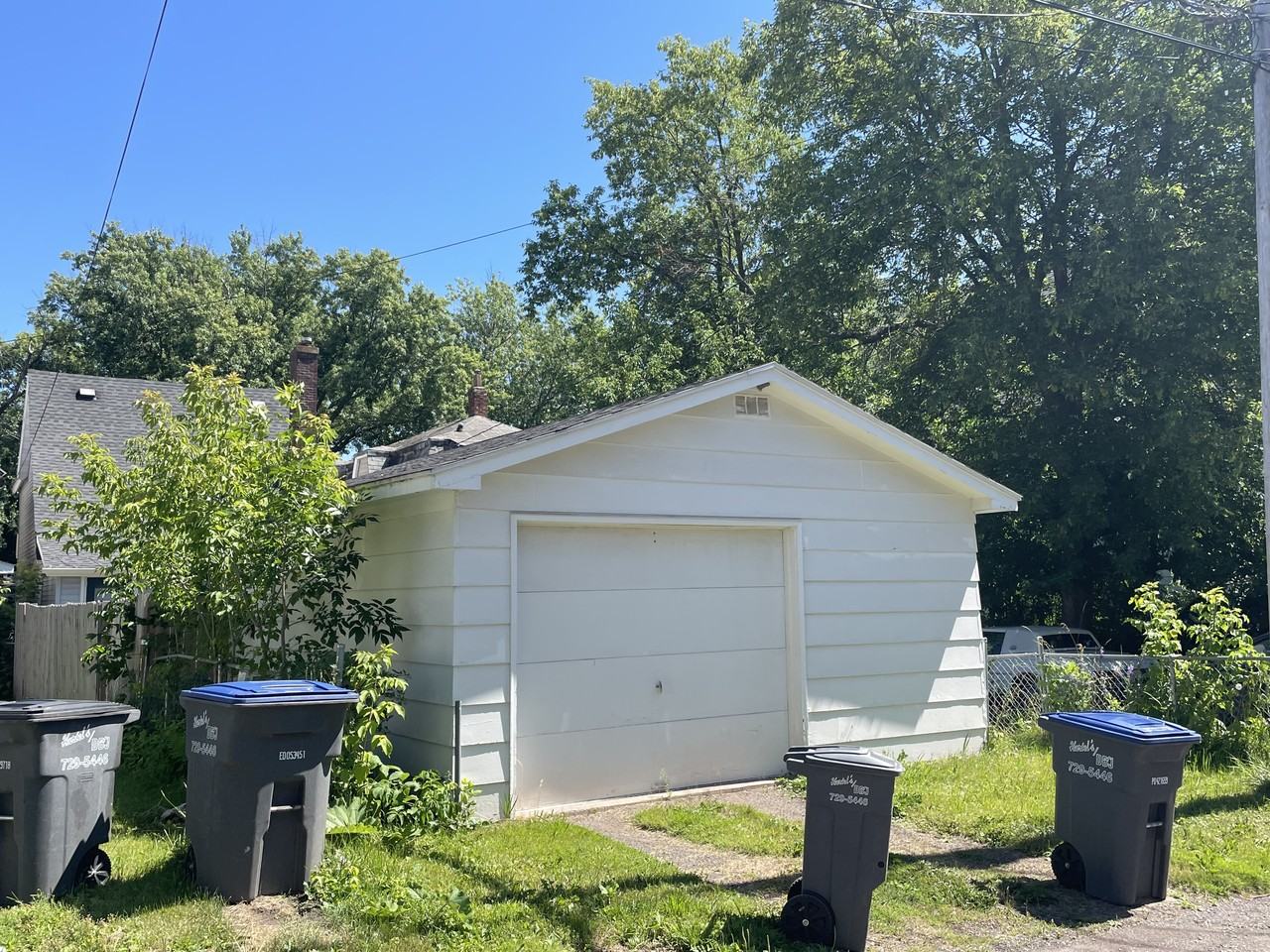 509 N 57th Ave W - Photo 2 of 34