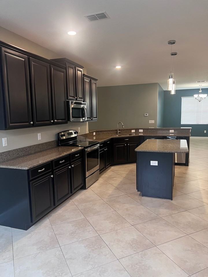 2502 Cumberland Cliff Dr - Photo 5 of 33