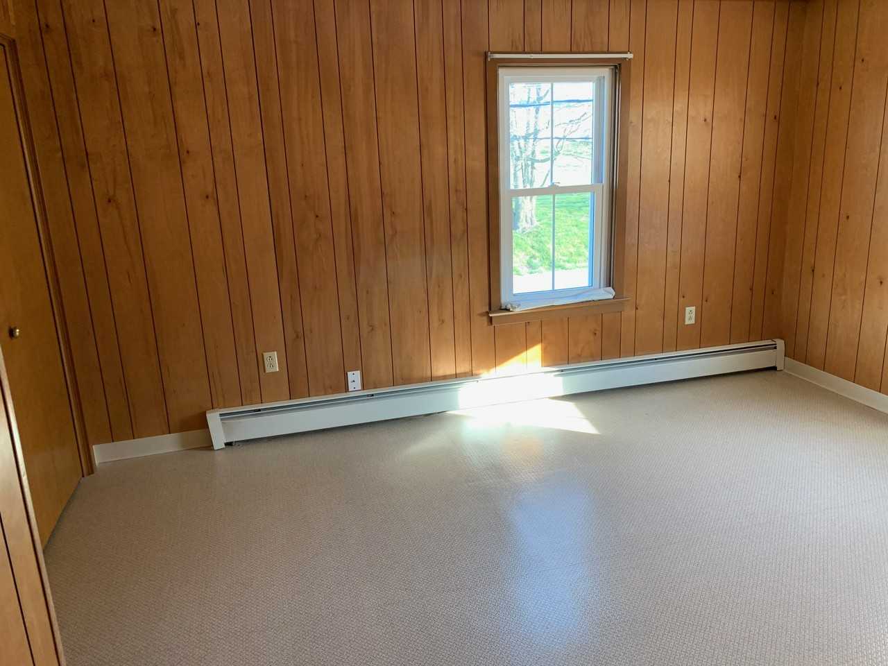 374 Maple Shade Rd 2nd Fl - Photo 3 of 6