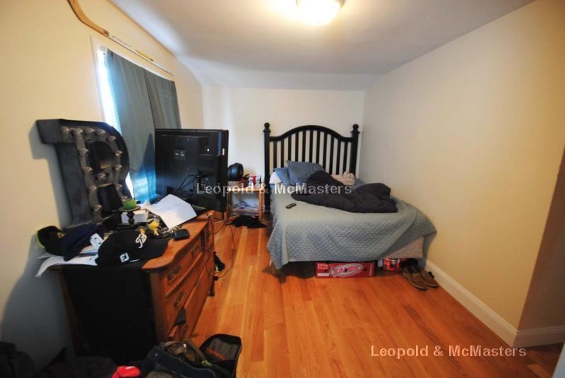 59 Waverly St #2 - Photo 5 of 29