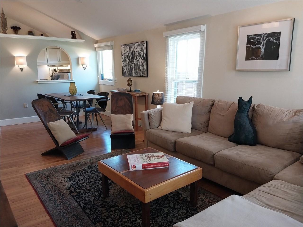 524 Columbia Ct - Photo 6 of 33