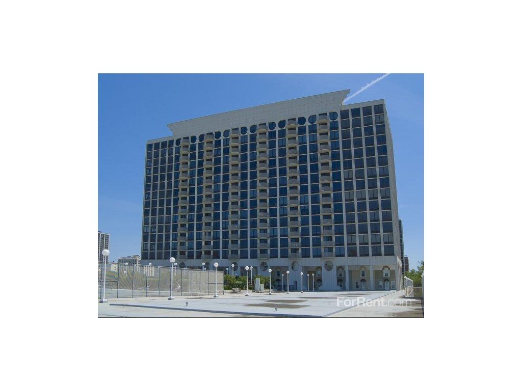 Pensacola Place Apartments - Photo 2 of 18