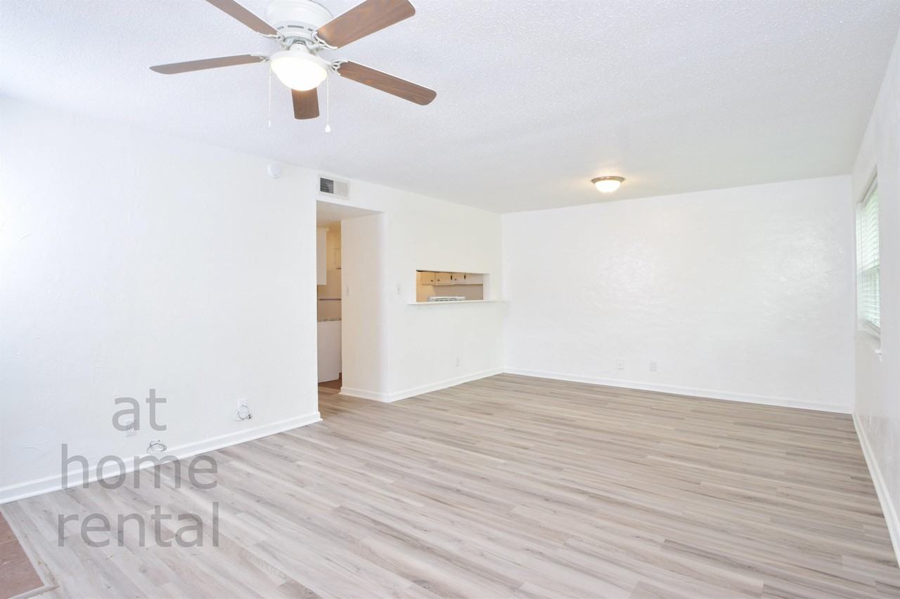 6601 S Zunis Ave #1 - Photo 4 of 19