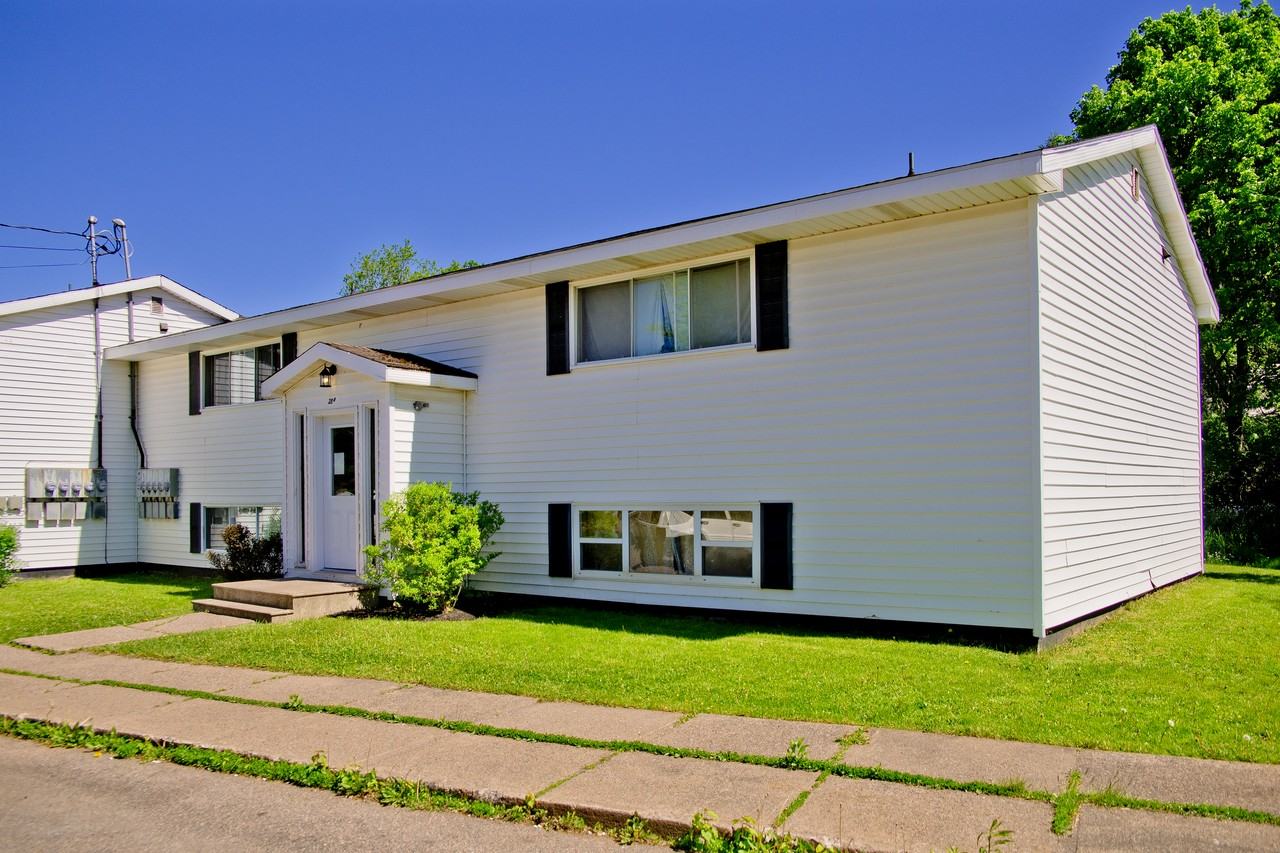 28 Minerva Drive - Photo 2 of 7