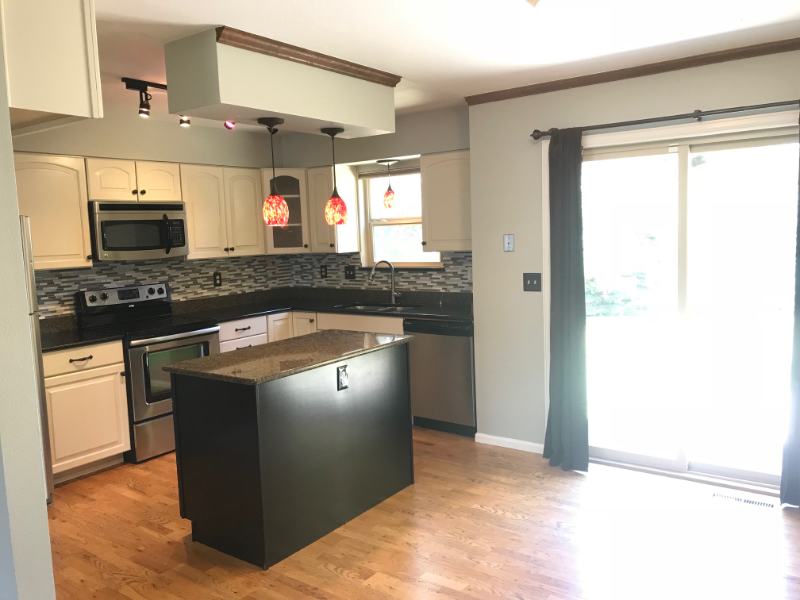 1118 Centennial Rd - Photo 3 of 16