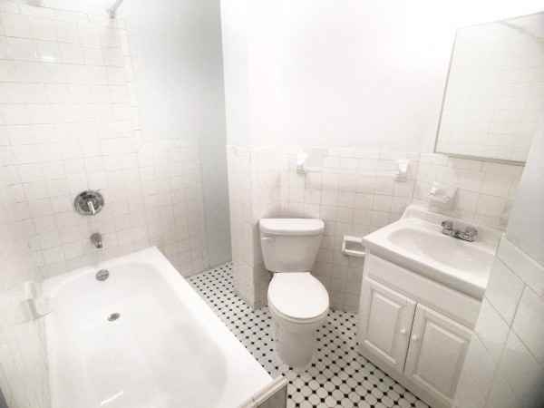 218 East 6th Street - Photo 4 of 15
