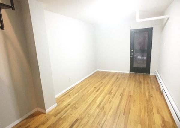 218 East 6th Street - Photo 6 of 15