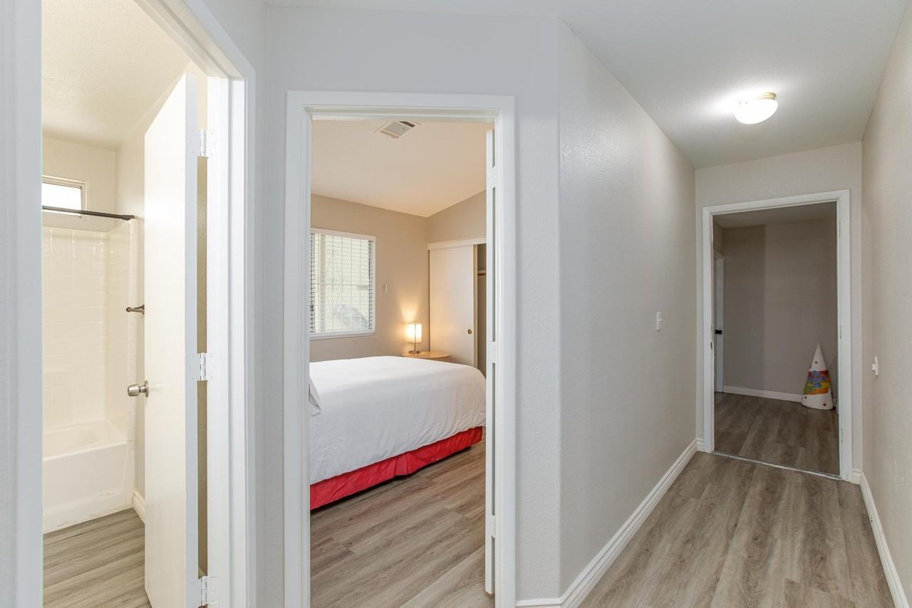 1401 Reverend Wilson Avenue - Photo 3 of 5