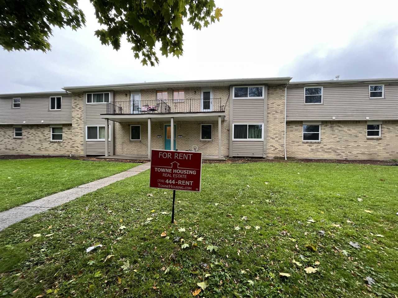 Denrose Dr #122 - Photo 2 of 17