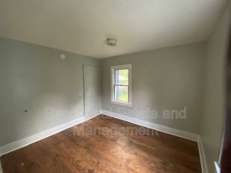 816 Kensington Ave Sw - Photo 7 of 11