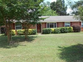 featured image of 3704 Honeysuckle Rd