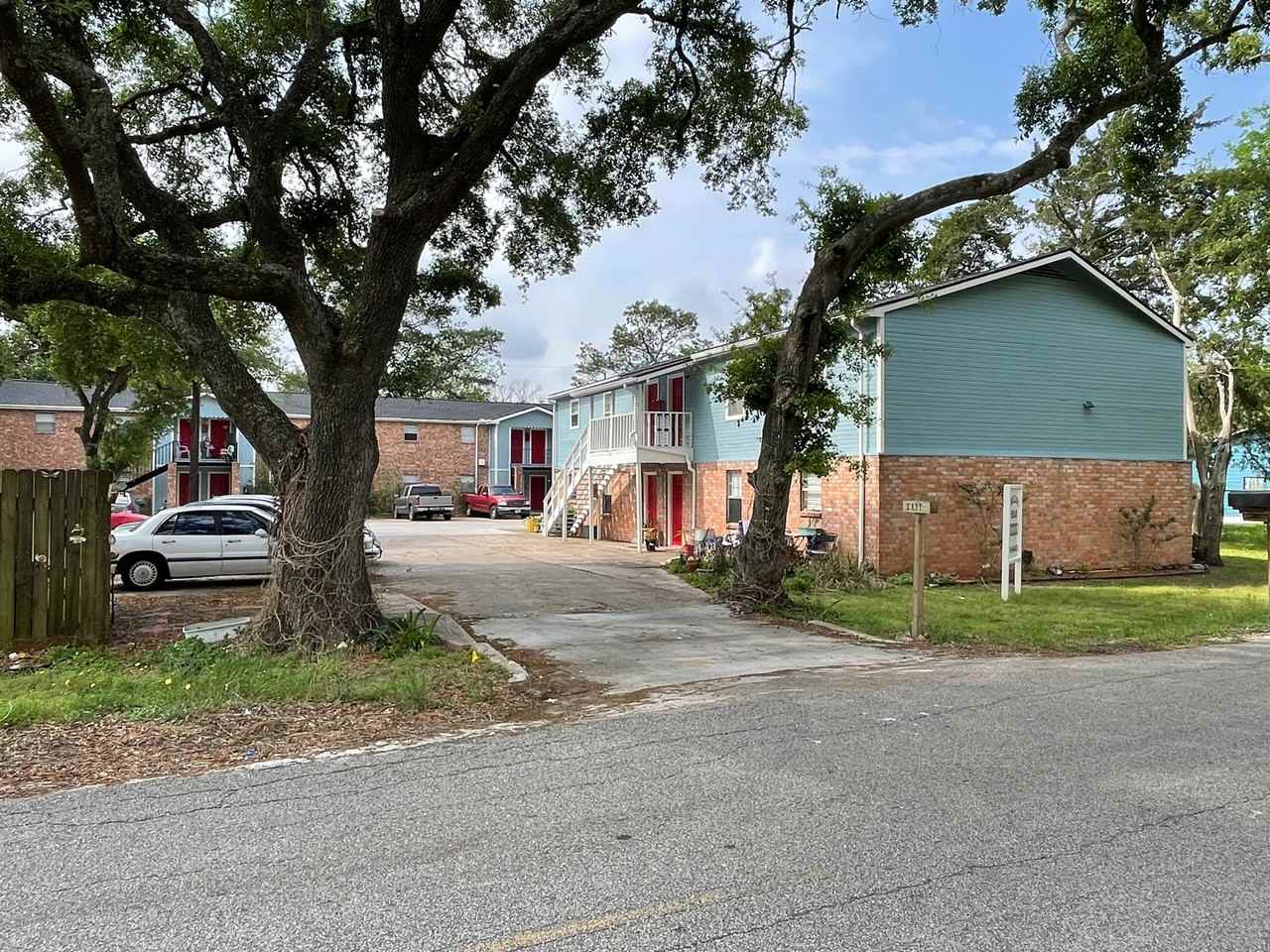 Phillips Road Apartments 222 East Phillips Road 9, Angleton, TX