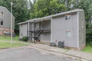 featured image of 1604 14th Ave E #11