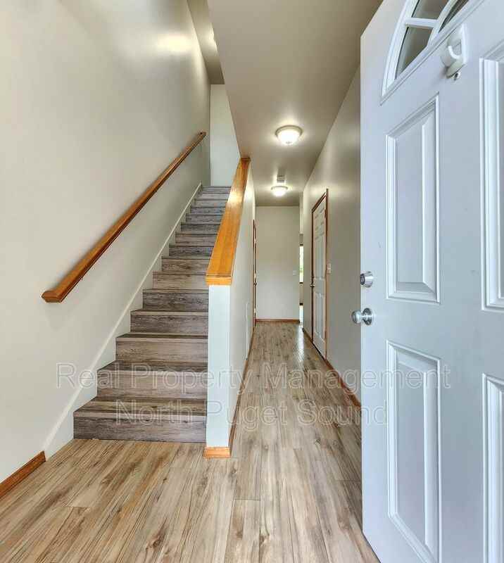 7 107th St Sw #A - Photo 3 of 24