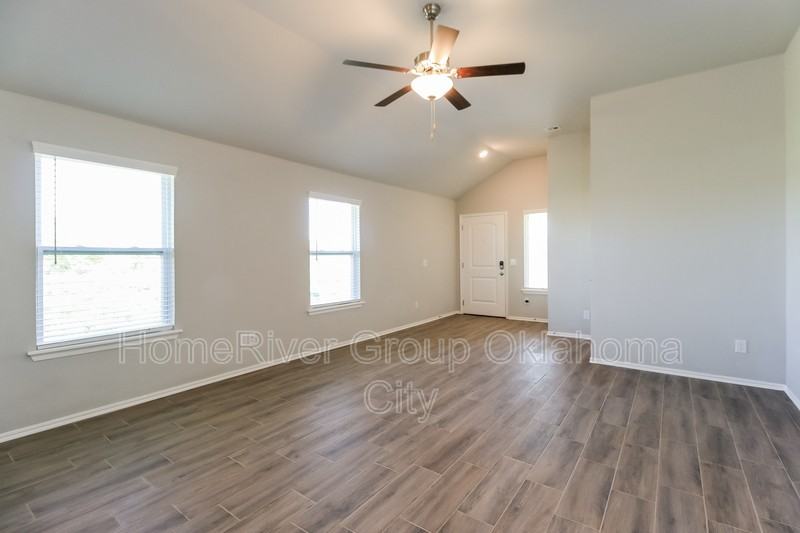 11417 Sw 12th St - Photo 3 of 20