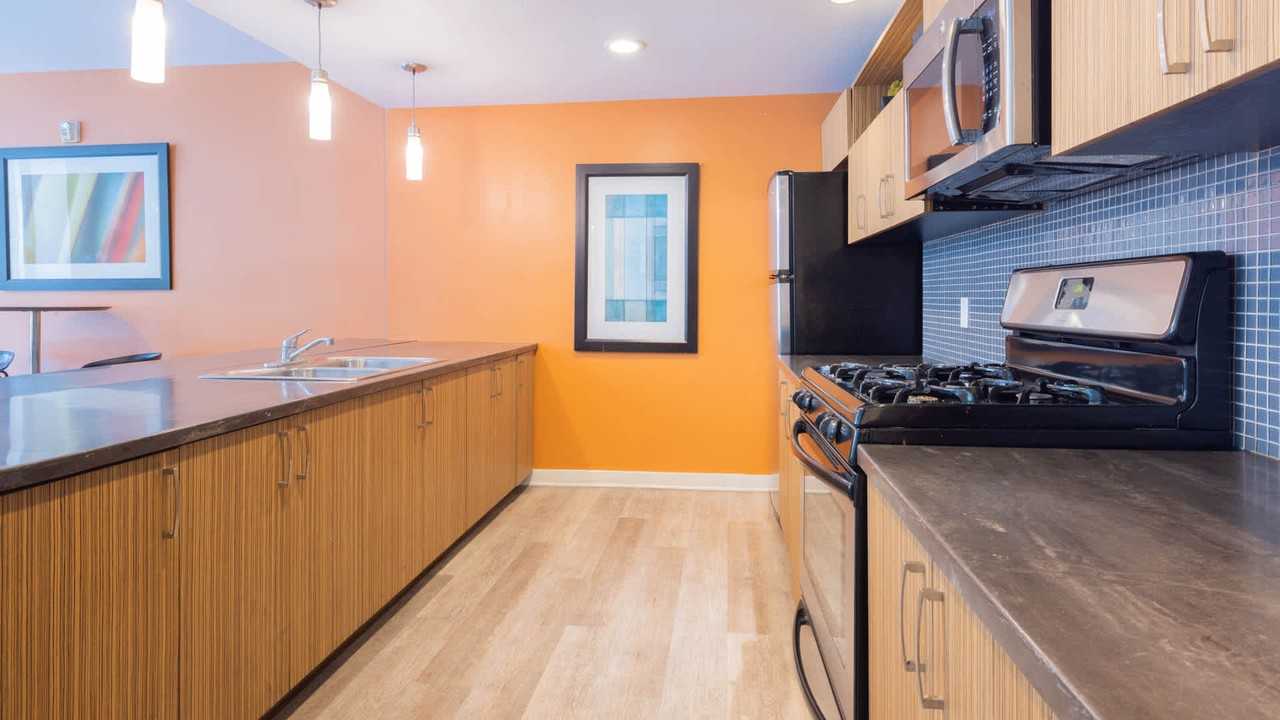 Pacific Place - Photo 4 of 50