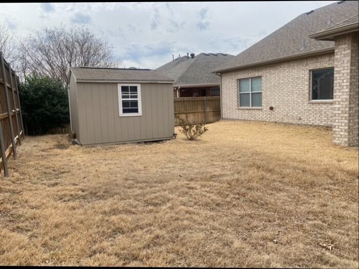 10012 Tehama Ridge Pkwy - Photo 3 of 3