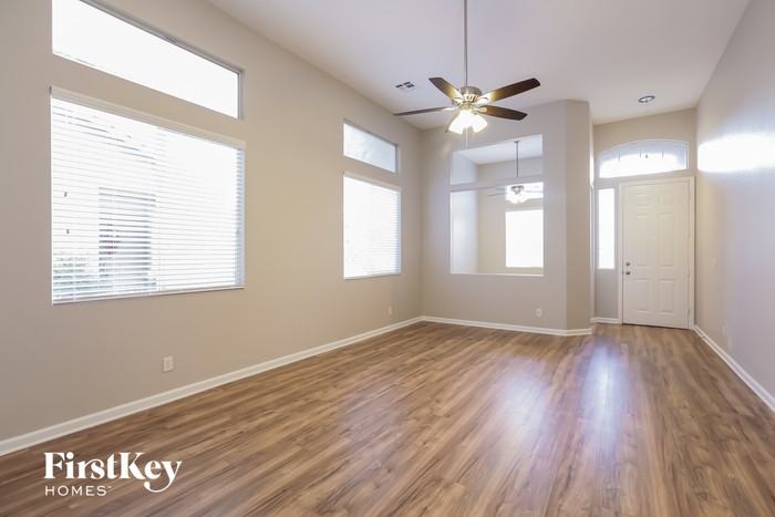 4759 Bow Canyon Ct - Photo 3 of 15