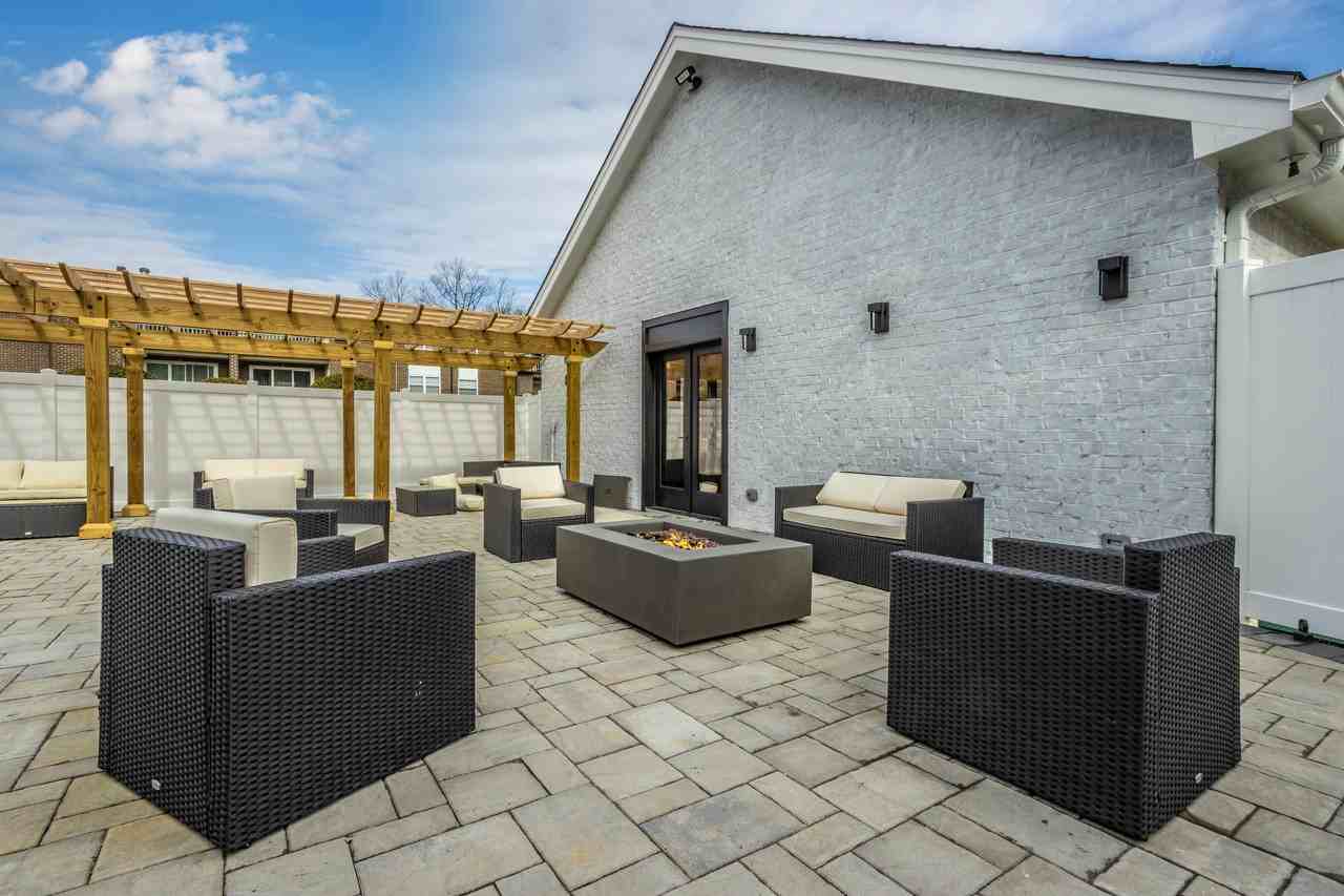 209 at Pickwick - Photo 7 of 30