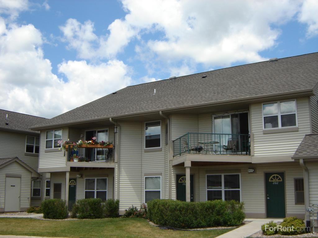 The Seasons Apartments N67 W24969 Stonegate Court, Sussex, WI 53089