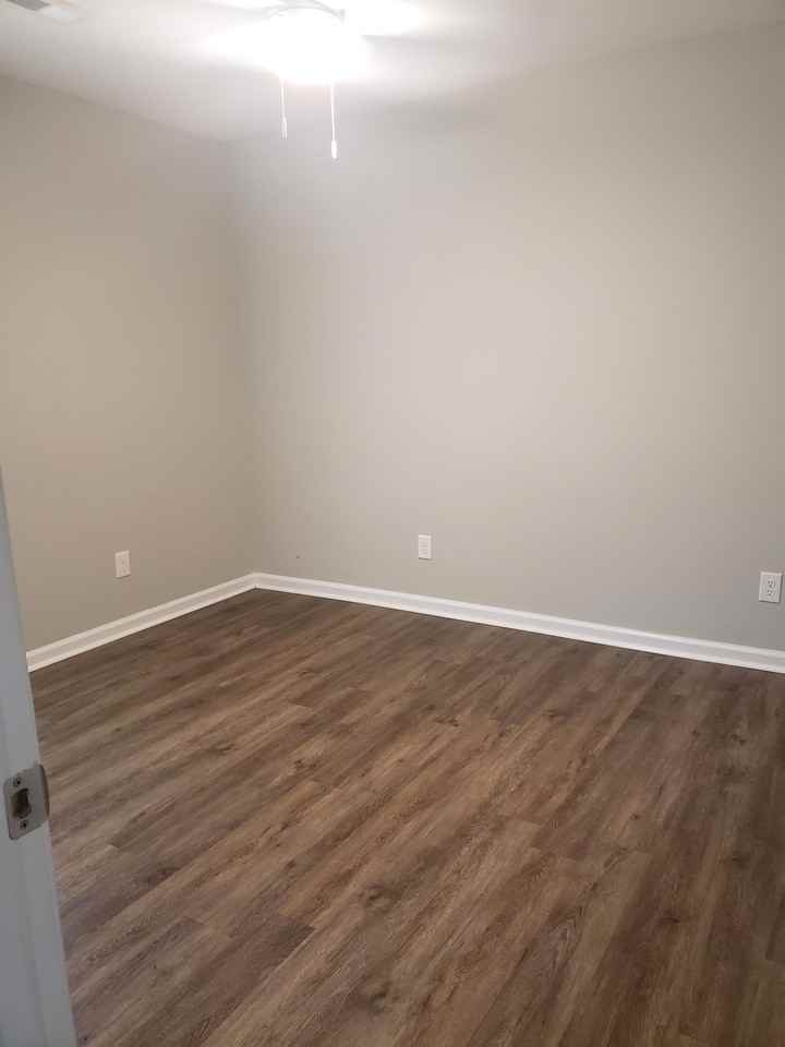 704 Burroughs St #A - Photo 4 of 17