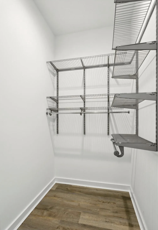 721 N Dekalb St #1 - Photo 7 of 11