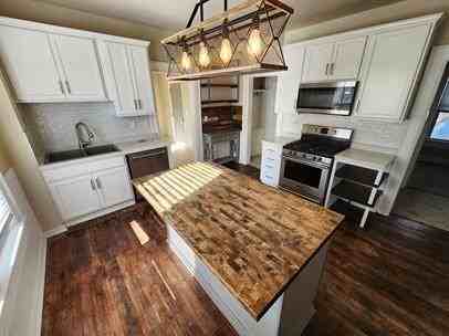 732 S Clay St - Photo 2 of 20