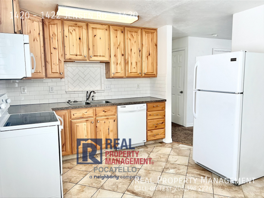 1420 - 1422 Jensen Rd #1420 - Photo 3 of 18