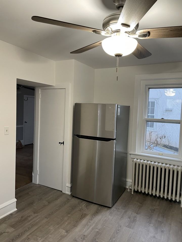 203 Green St #NA - Photo 3 of 10